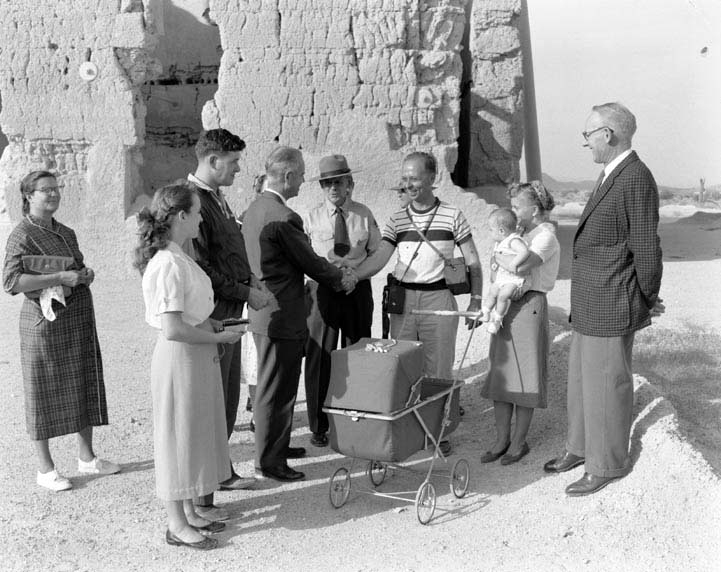 Asst. Sec. of the Int. Lewis meeting visitors at Casa Grande in 1955