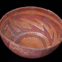 Kayenta Polychrome Bowl with Handle