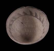 Lino Black-on-gray Bowl