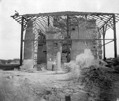 Building the first shelter over Casa Grande in 1903