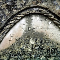 Arch-bound Inscription, Detail