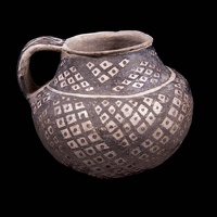 Kayenta Black-on-White Jar